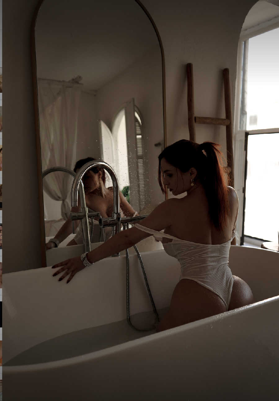 A playful frame from Miranda Faith nude — online in Jacksonville