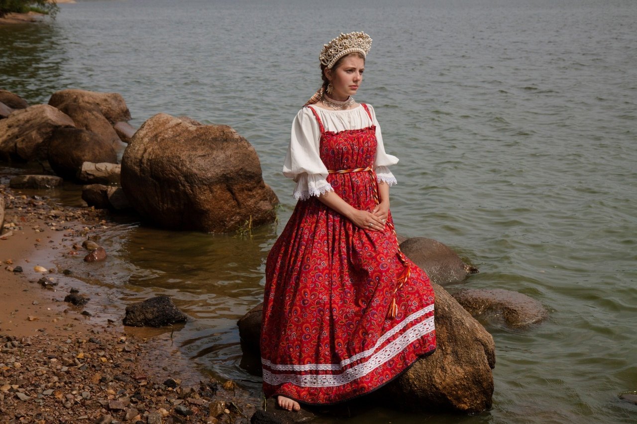 Women in Slavic costumes in Jacksonville