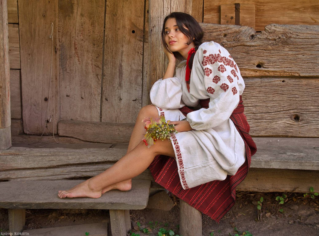 Women in Slavic costumes in Jacksonville