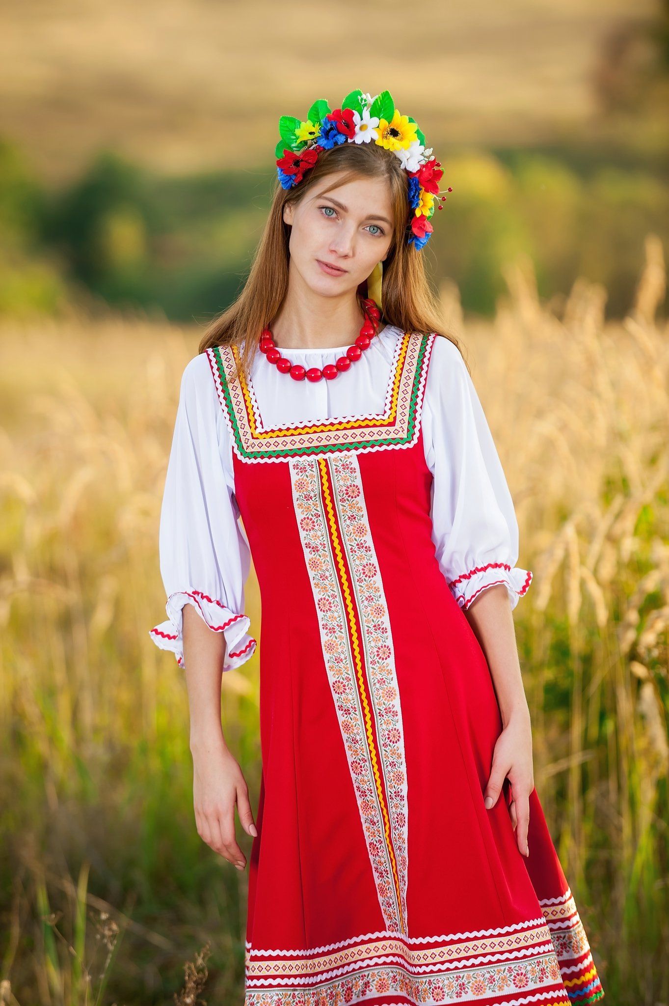 Women in Slavic costumes in Jacksonville