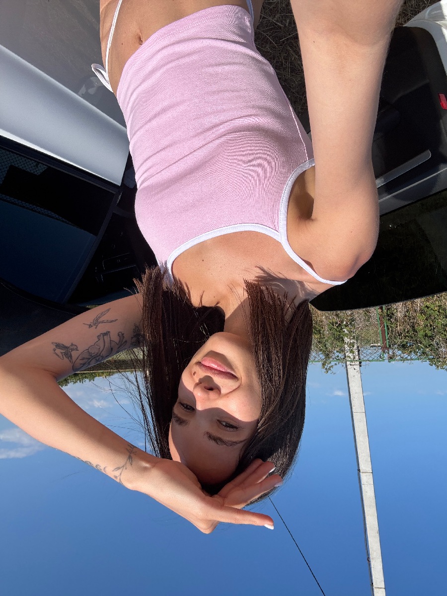 Sexy model Tina in Jacksonville